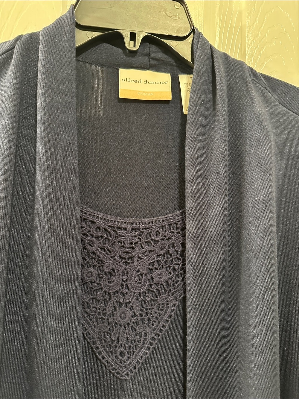 Ladies dress shirt - Picture 3 of 3